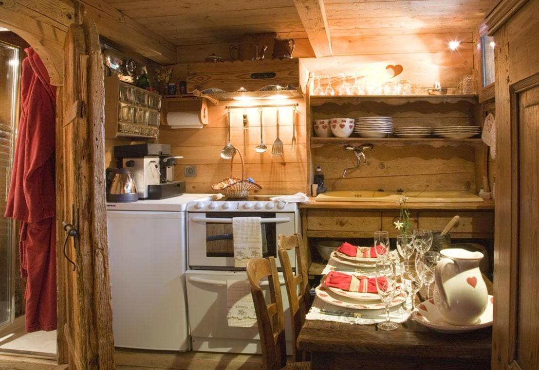 Hotel Les Chalets De Philippe Avec Jacuzzis Privatifs Шамоні Екстер'єр фото
