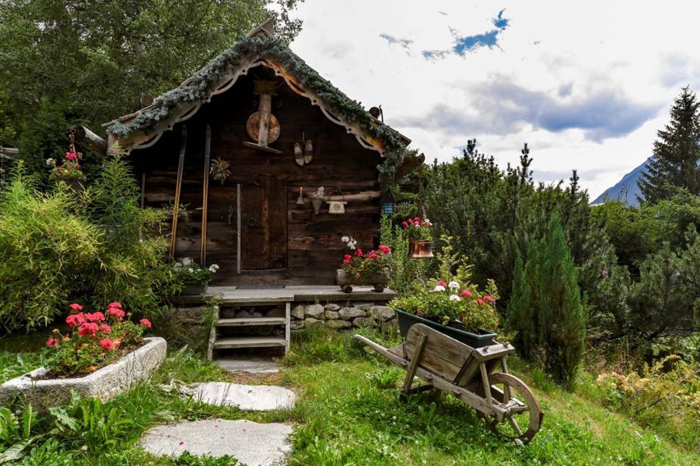 Hotel Les Chalets De Philippe Avec Jacuzzis Privatifs Шамоні Екстер'єр фото