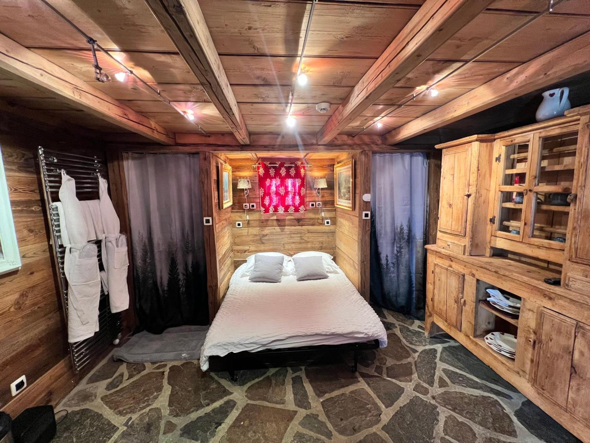 Hotel Les Chalets De Philippe Avec Jacuzzis Privatifs Шамоні Екстер'єр фото